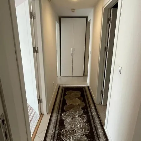 3 Bedroom Luxurious Next To Sheraton And Tennis Academy In Begonya Residency, Akbati Mall דירה
